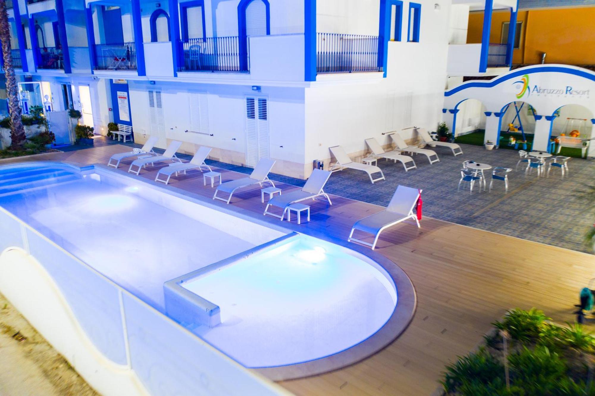 Residence Abruzzo Resort Tortoreto Екстериор снимка