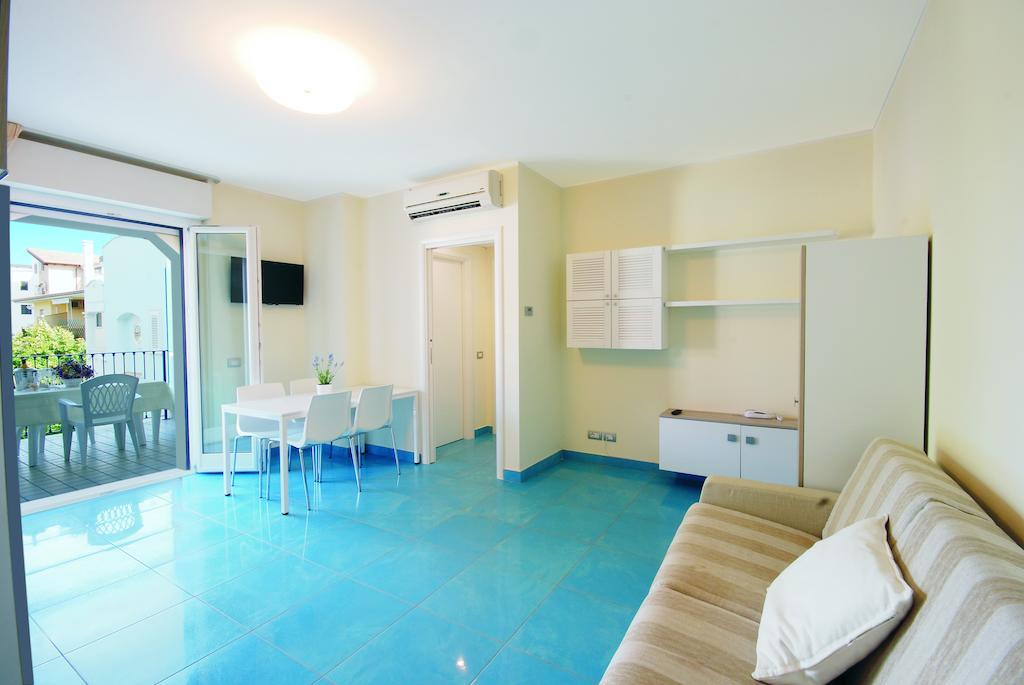 Residence Abruzzo Resort Tortoreto Стая снимка
